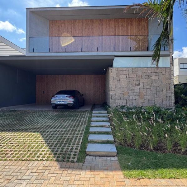 casa_crop_1072x640_2