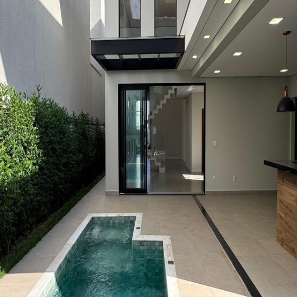 piscina_crop_1072x640